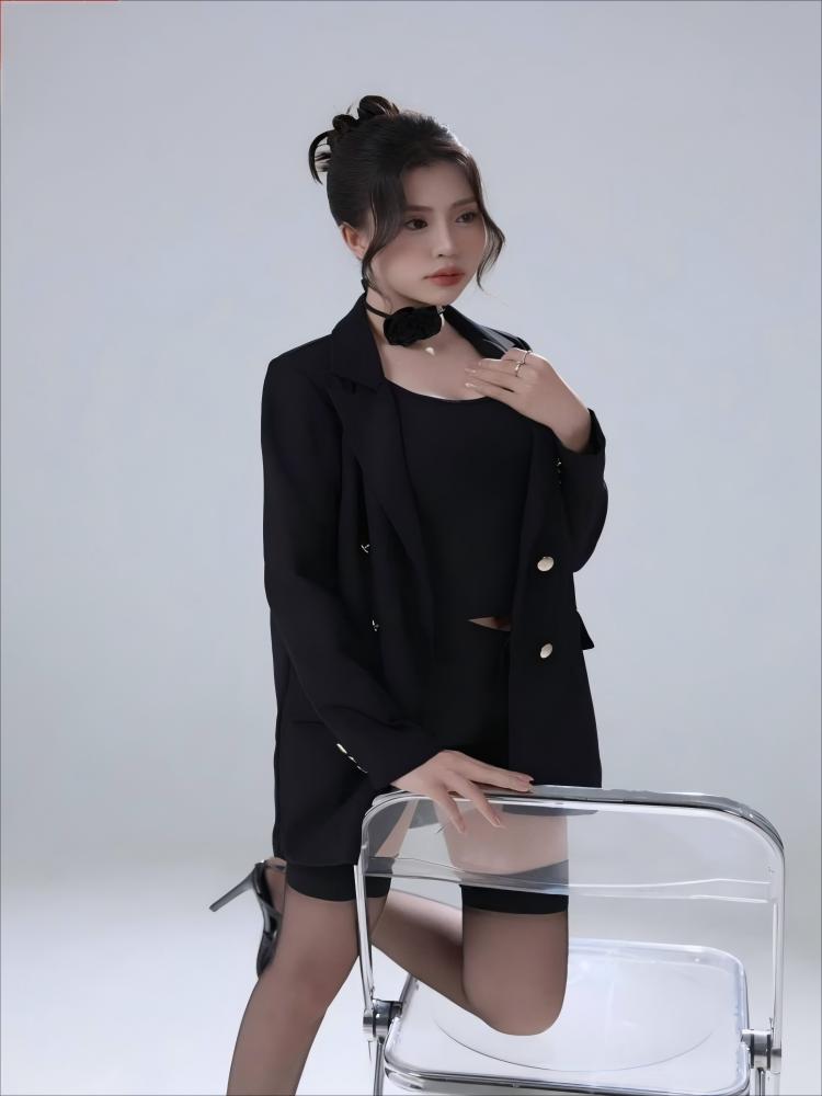 穿越兽世爽翻了(N)作者:西洲客,免费在线观看高清